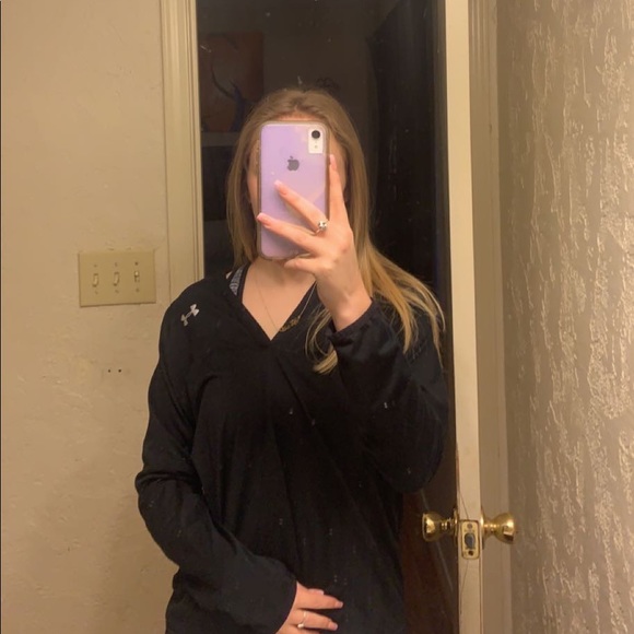 under armor pullover - Picture 3 of 4